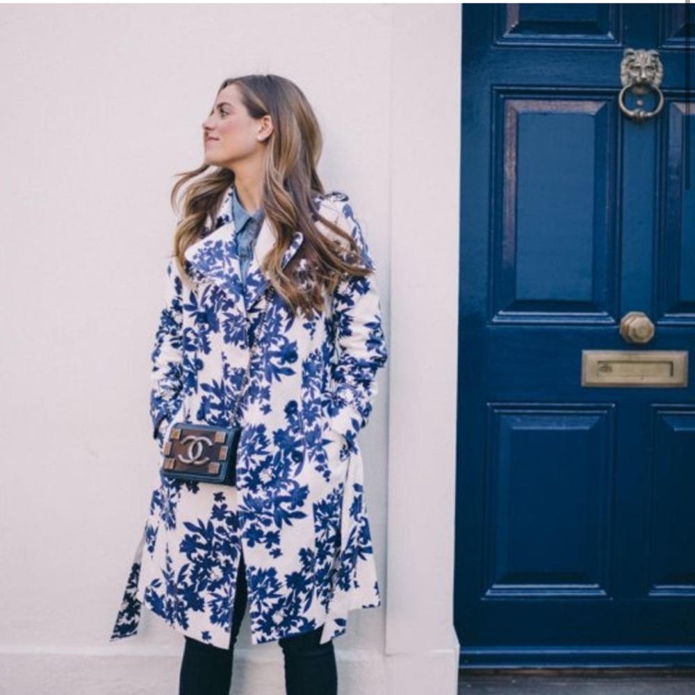 🍒 Hobbs London Analia Floral Print Blue and White Trench Coat - Picture 2 of 8